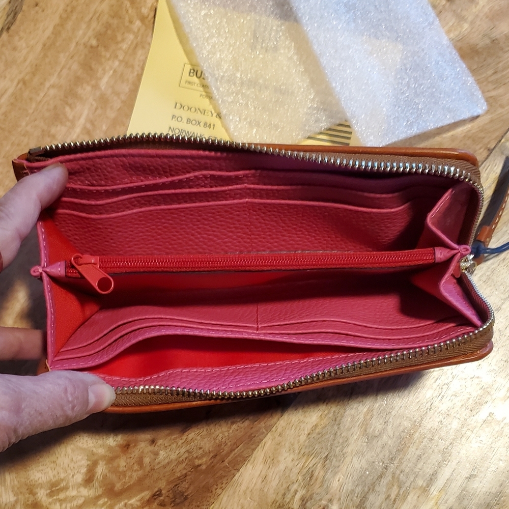 New Dooney & Bourke Pebble Leather Long Slim Zip Wallet Pink - Picture 4 of 8